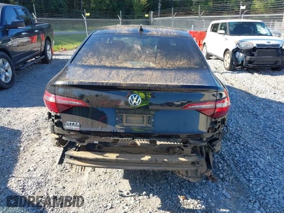 ✅ 2020 Volkswagen Jetta SEL • VIN: 3VWE57BU2LM093697 • Lot: 40437984. Listed on IAAI with 76,803 mi. Free auction sales archive from the USA and detailed vehicle history report at DreamBid. Image 17.