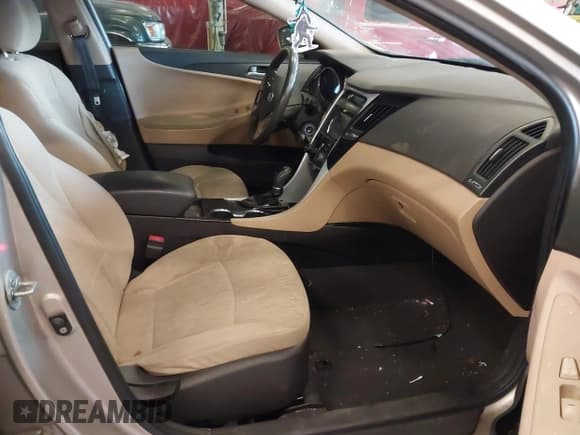 ✅ 2011 Hyundai Sonata GLS • VIN: 5NPEB4AC3BH066421 • Lot: 43163332. Listed on IAAI with 155,955 mi. Free auction sales archive from the USA and detailed vehicle history report at DreamBid. Image 5.