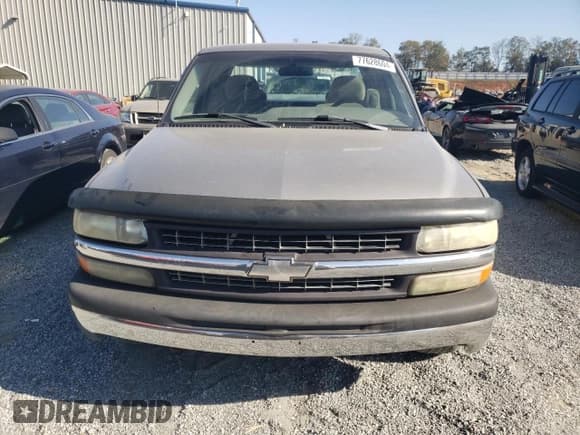 ✅ 2000 Chevrolet Silverado 1500 LS • VIN: 2GCEC19T0Y1141389 • Лот: 77628604. Опубликован ранее на Copart с пробегом 325 624 миль. Бесплатный доступ к архиву аукционных продаж из США и подробный отчёт об истории автомобиля на DreamBid. Изображение 5.