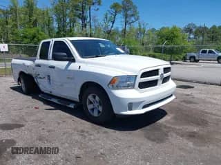 2018 Ram 1500 Tradesman z VIN 1C6RR6FG6JS341159, wystawiony jako IAAI lot #42046090 z przebiegiem 108 083 mil mil oraz . Historia ofert i sprzedaży dostępna na DreamBid. Obrazek 1.