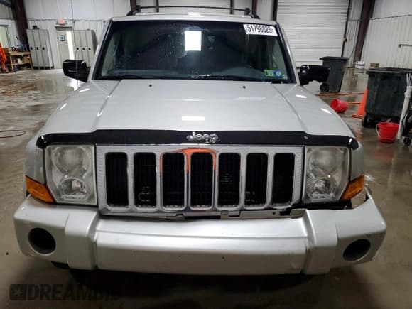 ✅ 2008 Jeep Commander Sport • VIN: 1J8HG48N68C211311 • Lot: 51798825. Wystawiony na Copart z przebiegiem 167 082 mil. Bezpłatny archiwum sprzedaży aukcyjnych z USA i szczegółowy raport historii pojazdu na DreamBid. Zdjęcie 5.