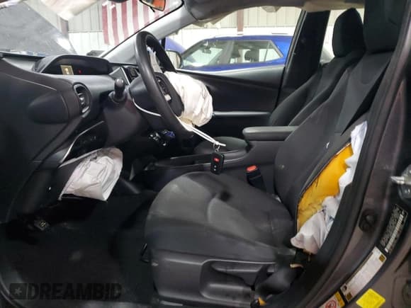 ✅ 2017 Toyota Prius Two • VIN: JTDKBRFU6H3047741 • Lot: 92015345. Wystawiony na Copart z przebiegiem 138 943 mil. Bezpłatny archiwum sprzedaży aukcyjnych z USA i szczegółowy raport historii pojazdu na DreamBid. Zdjęcie 7.