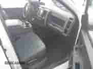 2018 Ram 1500 Tradesman z VIN 1C6RR6FT4JS188715, wystawiony jako IAAI lot #42540172 z przebiegiem 119 185 mil mil oraz . Historia ofert i sprzedaży dostępna na DreamBid. Obrazek 5.