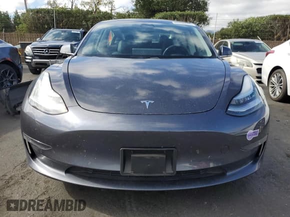 ✅ 2019 Tesla Model 3 Mid Range • VIN: 5YJ3E1EA3KF399321 • Lot: 89438245. Listed on Copart with 40,377 mi. Free auction sales archive from the USA and detailed vehicle history report at DreamBid. Image 5.