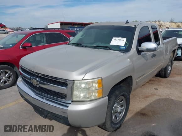 ✅ 2008 Chevrolet Silverado 1500 LS • VIN: 1GCEC19C58Z332264 • Lot: 41471745. Listed on IAAI with 233,954 mi. Free auction sales archive from the USA and detailed vehicle history report at DreamBid. Image 21.