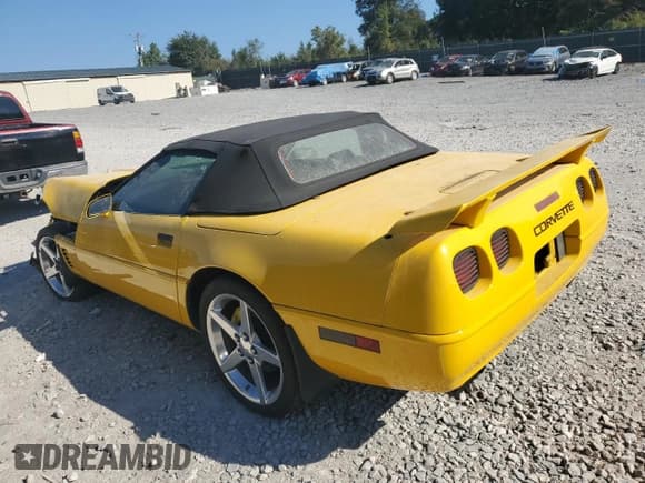 ✅ 1994 Chevrolet Corvette • VIN: 1G1YY32PXR5121344 • Lot: 81060725. Listed on Copart with 135,236 mi. Free auction sales archive from the USA and detailed vehicle history report at DreamBid. Image 2.