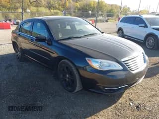 ✅ 2012 Chrysler 200 LX • VIN: 1C3CCBAB6CN207603 • Лот: 43540999. Опубликован ранее на IAAI с пробегом 119 616 миль. Бесплатный доступ к архиву аукционных продаж из США и подробный отчёт об истории автомобиля на DreamBid. Изображение 1.