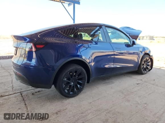 ✅ 2024 Tesla Model Y Long Range • VIN: 7SAYGDEEXRF154968 • Лот: 63974855. Опубликован ранее на Copart с пробегом 10 053 миль. Бесплатный доступ к архиву аукционных продаж из США и подробный отчёт об истории автомобиля на DreamBid. Изображение 3.