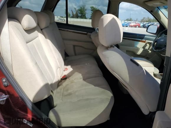 ✅ 2008 Hyundai Santa Fe SE • VIN: 5NMSH13E58H201466 • Lot: 80006684. Listed on Copart with 309,321 mi. Free auction sales archive from the USA and detailed vehicle history report at DreamBid. Image 11.