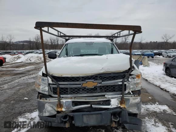 ✅ 2014 Chevrolet Silverado 2500HD Work Truck • VIN: 1GC0KVCG6EF166902 • Lot: 45173735. Wystawiony na Copart z przebiegiem 210 910 mil. Bezpłatny archiwum sprzedaży aukcyjnych z USA i szczegółowy raport historii pojazdu na DreamBid. Zdjęcie 5.