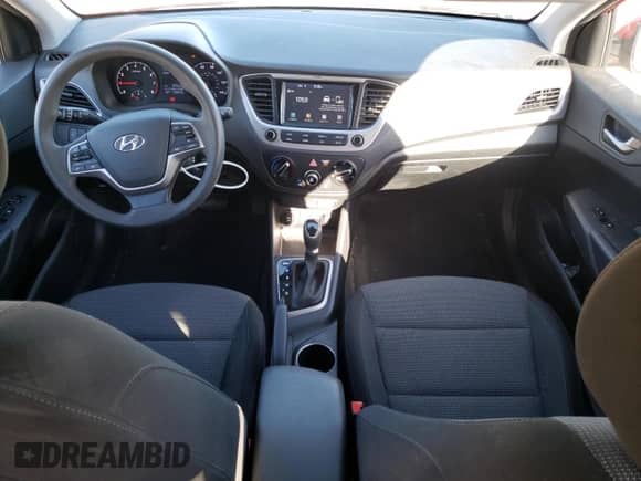 2019 Hyundai Accent SE z VIN 3KPC24A32KE074179, wystawiony jako Copart lot #71441153 z przebiegiem 32 871 mil mil oraz . Historia ofert i sprzedaży dostępna na DreamBid. Obrazek 8.