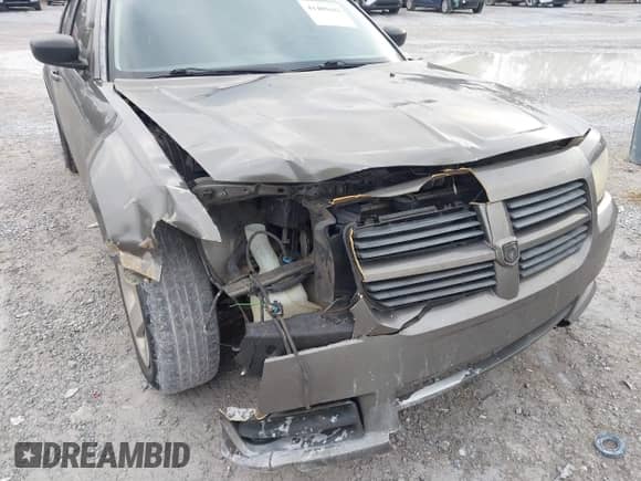 2008 Dodge Magnum z VIN 2D4FV47T98H167521, wystawiony jako IAAI lot #41405642 z przebiegiem 237 140 mil mil oraz . Historia ofert i sprzedaży dostępna na DreamBid. Obrazek 6.