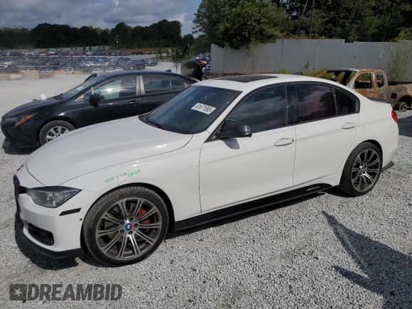 ✅ 2013 BMW 3 Series 335i • VIN: WBA3A9G53DNP36355 • Lot: 81671695. Listed on Copart with 109,481 mi. Free auction sales archive from the USA and detailed vehicle history report at DreamBid. Image 1.
