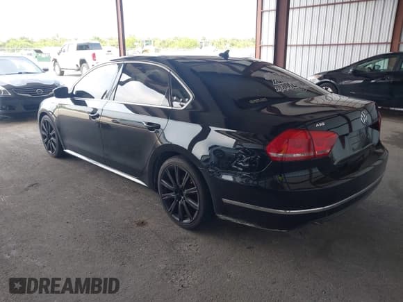 ✅ 2014 Volkswagen Passat SEL Premium • VIN: 1VWCN7A31EC003248 • Lot: 42632993. Listed on IAAI with 156,154 mi. Free auction sales archive from the USA and detailed vehicle history report at DreamBid. Image 3.