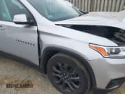 ✅ 2021 Chevrolet Traverse RS • VIN: 1GNEVJKW2MJ148446 • Lot: 42911378. Wystawiony na IAAI z przebiegiem 73 540 mil. Bezpłatny archiwum sprzedaży aukcyjnych z USA i szczegółowy raport historii pojazdu na DreamBid. Zdjęcie 18.