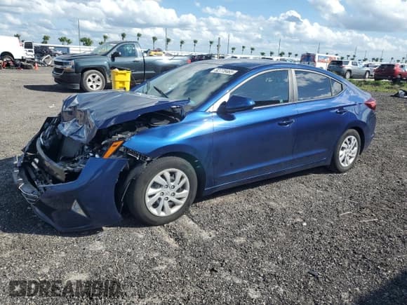 ✅ 2020 Hyundai Elantra SE • VIN: 5NPD74LF0LH611349 • Лот: 82778465. Опубликован ранее на Copart с пробегом 56 163 миль. Бесплатный доступ к архиву аукционных продаж из США и подробный отчёт об истории автомобиля на DreamBid. Изображение 1.