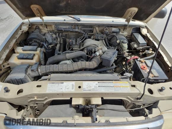 ✅ 1999 Mazda B-Series SE • VIN: 4F4YR16V6XTM13008 • Lot: 60265815. Wystawiony na Copart z przebiegiem 92 550 mil. Bezpłatny archiwum sprzedaży aukcyjnych z USA i szczegółowy raport historii pojazdu na DreamBid. Zdjęcie 11.