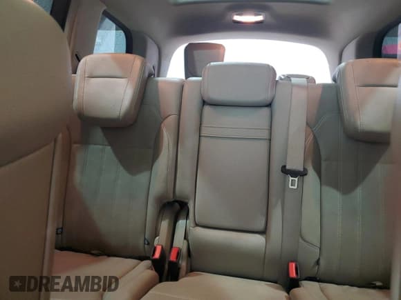 ✅ 2014 Mercedes-Benz GL 350 • VIN: 4JGDF2EE1EA398543 • Lot: 84245785. Listed on Copart with 124,062 mi. Free auction sales archive from the USA and detailed vehicle history report at DreamBid. Image 10.