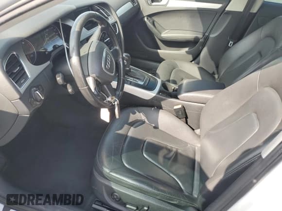 ✅ 2012 Audi A4 Premium • VIN: WAUAFAFL1CN015265 • Lot: 80911725. Wystawiony na Copart z przebiegiem 142 123 mil. Bezpłatny archiwum sprzedaży aukcyjnych z USA i szczegółowy raport historii pojazdu na DreamBid. Zdjęcie 7.