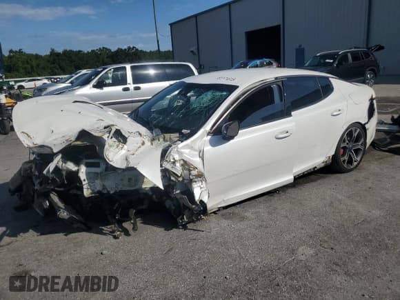 ✅ 2020 Kia Stinger GT • VIN: KNAE35LC4L6085276 • Lot: 61171515. Wystawiony na Copart z przebiegiem 160 306 mil. Bezpłatny archiwum sprzedaży aukcyjnych z USA i szczegółowy raport historii pojazdu na DreamBid. Zdjęcie 1.