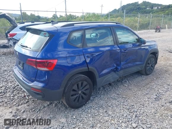 ✅ 2024 Volkswagen Taos S • VIN: 3VV5X7B28RM115949 • Лот: 43096646. Опубликован ранее на IAAI с пробегом 17 202 миль. Бесплатный доступ к архиву аукционных продаж из США и подробный отчёт об истории автомобиля на DreamBid. Изображение 4.