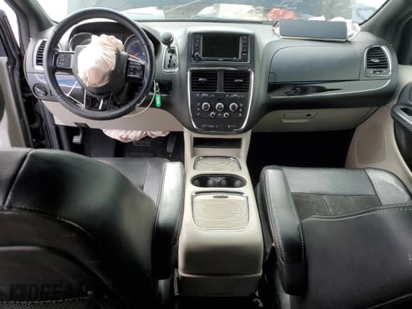 ✅ 2019 Dodge Grand Caravan SXT • VIN: 2C4RDGCG2KR662314 • Лот: 81566475. Опубликован ранее на Copart с пробегом 81 386 миль. Бесплатный доступ к архиву аукционных продаж из США и подробный отчёт об истории автомобиля на DreamBid. Изображение 8.