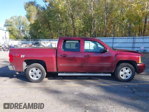 ✅ 2013 Chevrolet Silverado 1500 LTZ • VIN: 3GCPKTE7XDG153213 • Lot: 43458418. Wystawiony na IAAI z przebiegiem 247 520 mil. Bezpłatny archiwum sprzedaży aukcyjnych z USA i szczegółowy raport historii pojazdu na DreamBid. Zdjęcie 13.