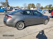 ✅ 2013 Dodge Dart Limited • VIN: 1C3CDFCA3DD185978 • Lot: 90088225. Wystawiony na Copart z przebiegiem 203 505 mil. Bezpłatny archiwum sprzedaży aukcyjnych z USA i szczegółowy raport historii pojazdu na DreamBid. Zdjęcie 3.