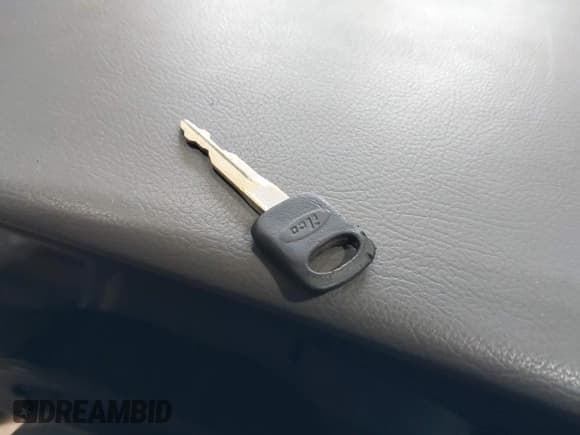 ✅ 2000 Ford Econoline Passenger XL • VIN: 1FMRE1129YHA94046 • Lot: 42240740. Listed on IAAI with 215,936 mi. Free auction sales archive from the USA and detailed vehicle history report at DreamBid. Image 11.