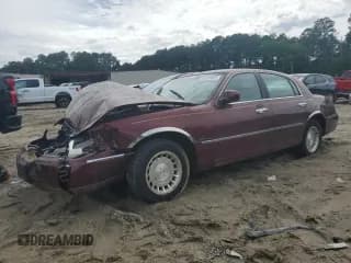 ✅ 2002 Lincoln Town Car Executive • VIN: 1LNHM81W12Y662338 • Lot: 62420955. Wystawiony na Copart z przebiegiem 104 258 mil. Bezpłatny archiwum sprzedaży aukcyjnych z USA i szczegółowy raport historii pojazdu na DreamBid. Zdjęcie 1.