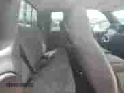 1999 Dodge 1500 z VIN 3B7HF13Z3XG156105, wystawiony jako Copart lot #71061384 z przebiegiem 267 990 mil mil oraz Szkoda całkowita • Salvage title. Historia ofert i sprzedaży dostępna na DreamBid. Obrazek 10.