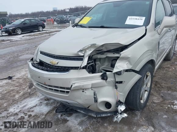 ✅ 2014 Chevrolet Captiva Sport LT • VIN: 3GNAL3EK0ES568022 • Lot: 41538439. Wystawiony na IAAI z przebiegiem 75 420 mil. Bezpłatny archiwum sprzedaży aukcyjnych z USA i szczegółowy raport historii pojazdu na DreamBid. Zdjęcie 6.