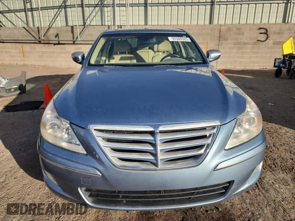✅ 2009 Hyundai Genesis • VIN: KMHGC46E69U027172 • Lot: 92566525. Listed on Copart with 121,892 mi. Free auction sales archive from the USA and detailed vehicle history report at DreamBid. Image 5.