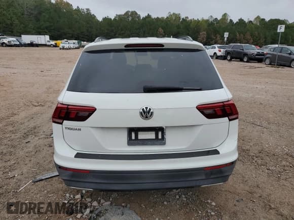 ✅ 2019 Volkswagen Tiguan S • VIN: 3VV0B7AX1KM052494 • Lot: 85909855. Listed on Copart with 104,737 mi. Free auction sales archive from the USA and detailed vehicle history report at DreamBid. Image 6.