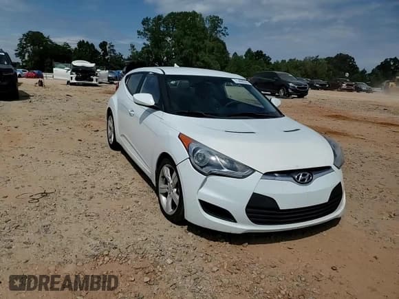 ✅ 2013 Hyundai Veloster w/Gray Int • VIN: KMHTC6AD5DU149023 • Lot: 71469355. Listed on Copart with 151,998 mi. Free auction sales archive from the USA and detailed vehicle history report at DreamBid. Image 13.