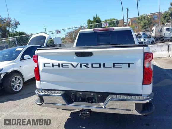 ✅ 2019 Chevrolet Silverado 1500 LT • VIN: 3GCPWCED1KG177455 • Lot: 43459254. Wystawiony na IAAI z przebiegiem 80 162 mil. Bezpłatny archiwum sprzedaży aukcyjnych z USA i szczegółowy raport historii pojazdu na DreamBid. Zdjęcie 16.