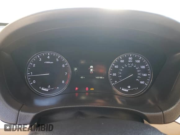 ✅ 2016 Hyundai Genesis 3.8L • VIN: KMHGN4JE4GU107164 • Lot: 87932865. Wystawiony na Copart z przebiegiem 143 186 mil. Bezpłatny archiwum sprzedaży aukcyjnych z USA i szczegółowy raport historii pojazdu na DreamBid. Zdjęcie 9.