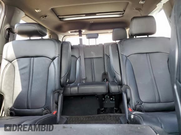 ✅ 2025 Jeep Wagoneer Series II • VIN: 1C4SJVBP5SS507593 • Lot: 70587425. Listed on Copart with 8,294 mi. Free auction sales archive from the USA and detailed vehicle history report at DreamBid. Image 10.