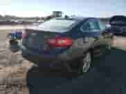 ✅ 2017 Chevrolet Cruze Premier • VIN: 1G1BF5SM8H7144525 • Lot: 64025082. Wystawiony na Copart z przebiegiem Nie podano mil. Skorzystaj z bezpłatnego archiwum sprzedaży aukcyjnych z USA i zobacz szczegółowy raport historii pojazdu na DreamBid. Zdjęcie 4.