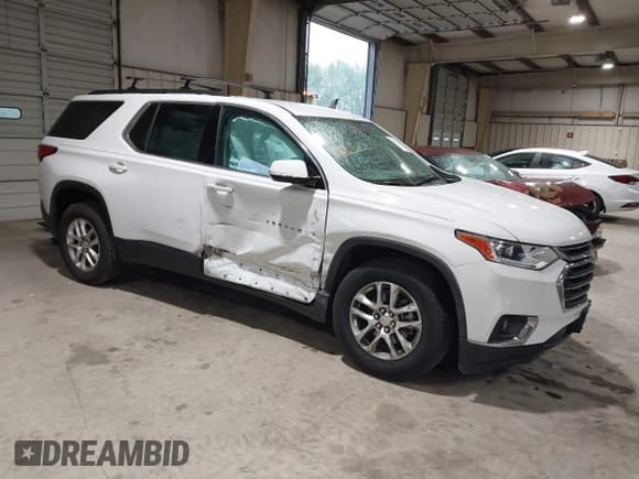 ✅ 2020 Chevrolet Traverse LT Cloth • VIN: 1GNERGKW0LJ132610 • Lot: 41971611. Listed on IAAI with 80,706 mi. Free auction sales archive from the USA and detailed vehicle history report at DreamBid. Image 1.