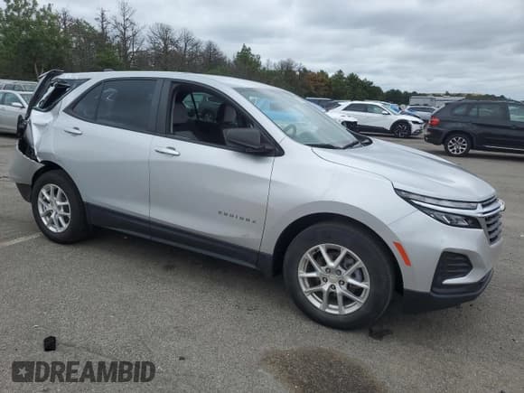 ✅ 2022 Chevrolet Equinox LS • VIN: 2GNAXHEVXN6102222 • Lot: 67627415. Listed on Copart with 41,301 mi. Free auction sales archive from the USA and detailed vehicle history report at DreamBid. Image 4.