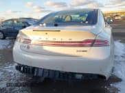 ✅ 2016 Lincoln MKZ • VIN: 3LN6L2J99GR607661 • Lot: 43864420. Wystawiony na IAAI z przebiegiem 159 439 mil. Bezpłatny archiwum sprzedaży aukcyjnych z USA i szczegółowy raport historii pojazdu na DreamBid. Zdjęcie 17.