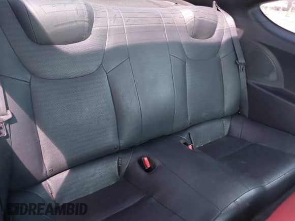 2013 Hyundai Genesis Coupe Track с VIN KMHHU6KJXDU113335, выставлен на аукционе IAAI как лот 42157838 с пробегом 128 366 миль миль и . История ставок и продаж доступна на DreamBid. Изображение 8.