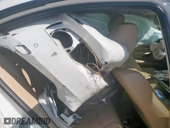 ✅ 2015 BMW 3 Series 328i xDrive • VIN: WBA3B5G53FNS17394 • Lot: 80571795. Wystawiony na Copart z przebiegiem Nie podano. Bezpłatny archiwum sprzedaży aukcyjnych z USA i szczegółowy raport historii pojazdu na DreamBid. Zdjęcie 10.