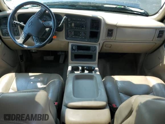 ✅ 2005 Chevrolet Silverado 1500 Z71 • VIN: 2GCEK13T851356381 • Lot: 68854844. Wystawiony na Copart z przebiegiem 172 306 mil mil. Skorzystaj z bezpłatnego archiwum sprzedaży aukcyjnych z USA i zobacz szczegółowy raport historii pojazdu na DreamBid. Zdjęcie 8.