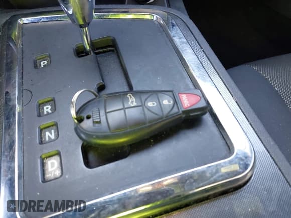 ✅ 2014 Dodge Challenger Rallye Redline • VIN: 2C3CDYAGXEH127101 • Lot: 41497480. Wystawiony na IAAI z przebiegiem 135 371 mil. Bezpłatny archiwum sprzedaży aukcyjnych z USA i szczegółowy raport historii pojazdu na DreamBid. Zdjęcie 11.