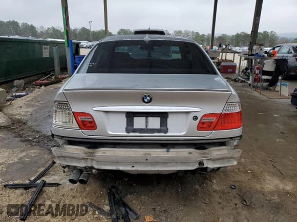 ✅ 2004 BMW 3 Series 330Ci • VIN: WBABD53444PL13152 • Lot: 93298845. Wystawiony na Copart z przebiegiem 139 598 mil. Bezpłatny archiwum sprzedaży aukcyjnych z USA i szczegółowy raport historii pojazdu na DreamBid. Zdjęcie 6.
