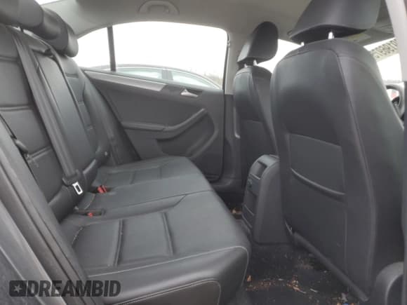 ✅ 2018 Volkswagen Jetta SE • VIN: 3VWB67AJ7JM206743 • Lot: 89196975. Wystawiony na Copart z przebiegiem 49 318 mil. Bezpłatny archiwum sprzedaży aukcyjnych z USA i szczegółowy raport historii pojazdu na DreamBid. Zdjęcie 10.