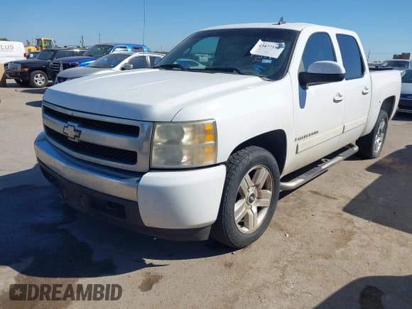 ✅ 2008 Chevrolet Silverado 1500 1LT • VIN: 3GCEC13JX8G136473 • Лот: 43477192. Опубликован ранее на IAAI с пробегом 300 011 миль. Бесплатный доступ к архиву аукционных продаж из США и подробный отчёт об истории автомобиля на DreamBid. Изображение 19.