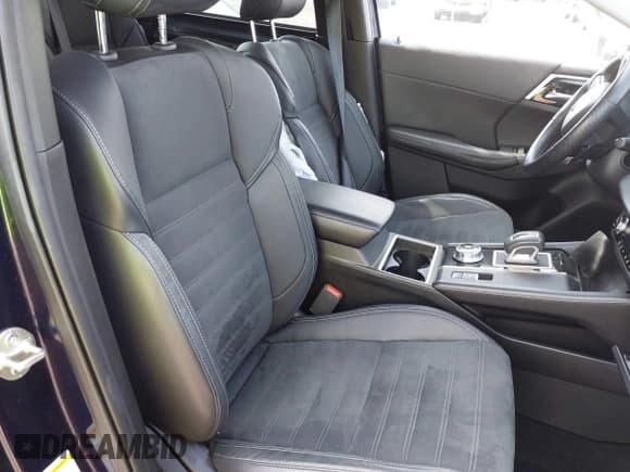 ✅ 2022 Mitsubishi Outlander SE • VIN: JA4J4UA89NZ038781 • Лот: 42597052. Опубликован ранее на IAAI с пробегом 43 537 миль. Бесплатный доступ к архиву аукционных продаж из США и подробный отчёт об истории автомобиля на DreamBid. Изображение 20.